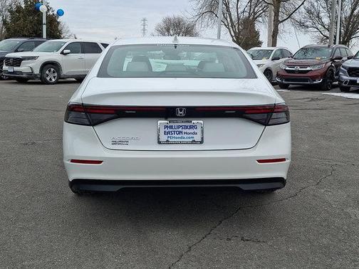 2023 Honda Accord LX 1.5T