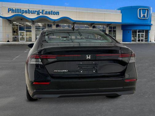 2025 Honda Accord LX 1.5T