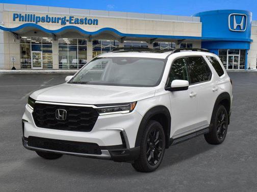 2025 Honda Pilot Touring 8-Passenger