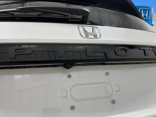 2025 Honda Pilot TrailSport AWD