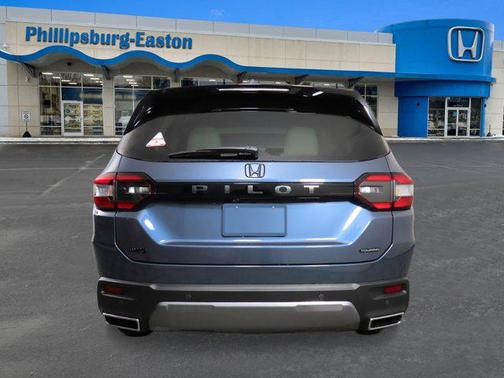 2026 Honda Pilot Touring 8-Passenger