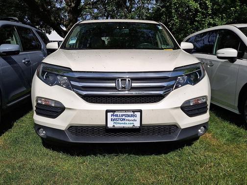 White Diamond Pearl 2018 Honda Pilot EX-L