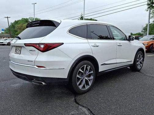 2023 Acura MDX SH-AWD w/Technology Package