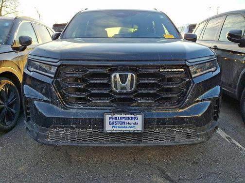 2025 Honda Pilot Black Edition AWD