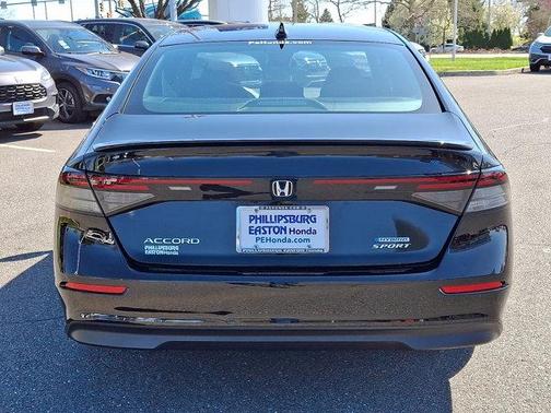 2023 Honda Accord Hybrid Base