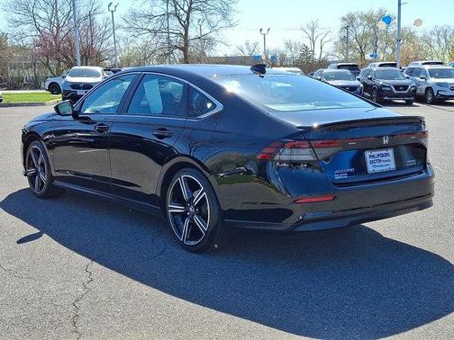2023 Honda Accord Hybrid Base