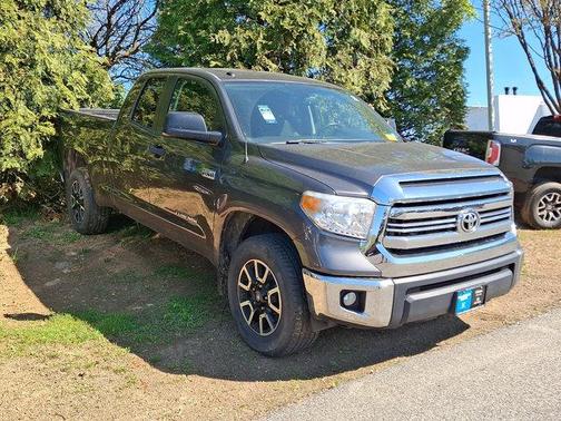 Magnetic Gray Met 2016 Toyota Tundra SR5