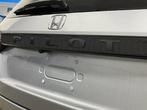 2025 Honda Pilot TrailSport AWD