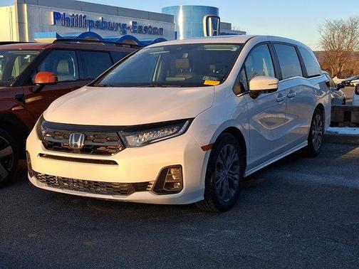 2025 Honda Odyssey Touring Auto