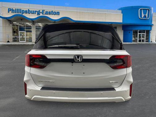 2025 Honda Odyssey Touring Auto