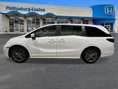 2025 Honda Odyssey Touring Auto