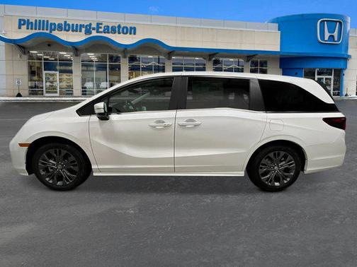 2025 Honda Odyssey Touring Auto