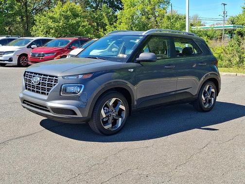 Ecotronic Gray 2024 Hyundai VENUE SEL IVT