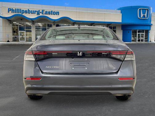 2025 Honda Accord LX 1.5T