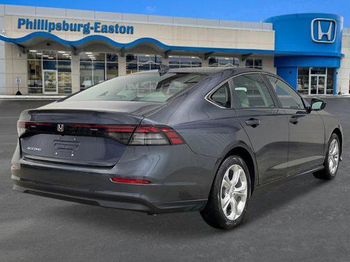 2025 Honda Accord LX 1.5T