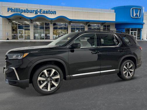 2025 Honda Pilot Touring 8-Passenger
