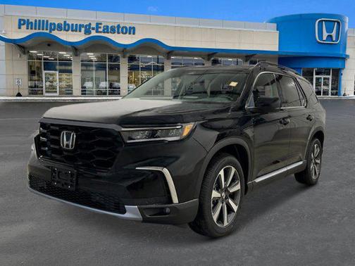 2025 Honda Pilot Touring 8-Passenger