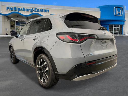 Urban Gray Pearl 2027 Honda HR-V EX-L