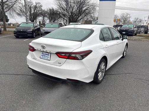 2022 Toyota Camry LE