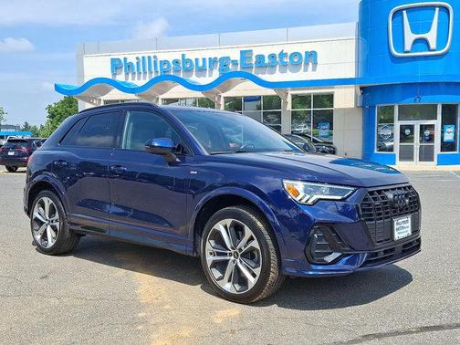 2022 Audi Q3 45 S line Premium Plus