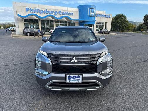 2022 Mitsubishi Outlander SEL FWD