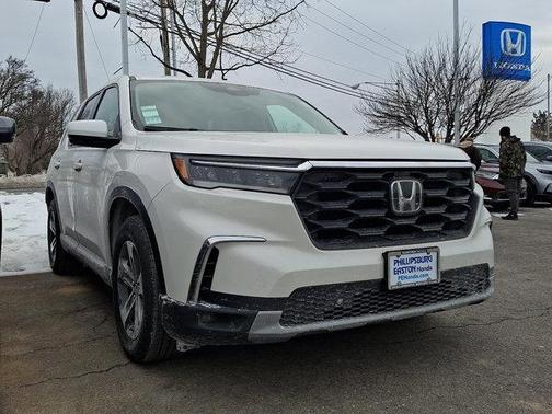 2023 Honda Pilot EX-L 8 Passenger AWD