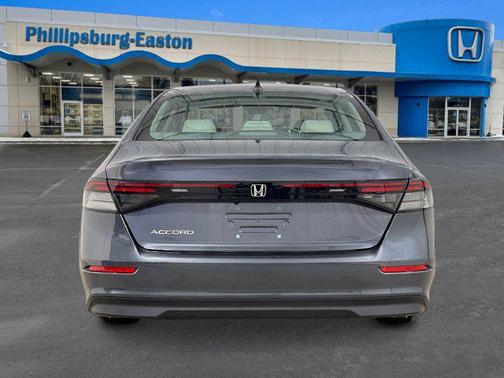 2025 Honda Accord LX 1.5T