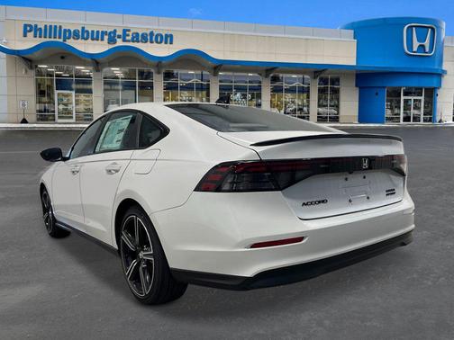 Platinum White Pearl 2026 Honda Accord Hybrid Sport