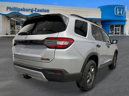 2025 Honda Pilot TrailSport AWD