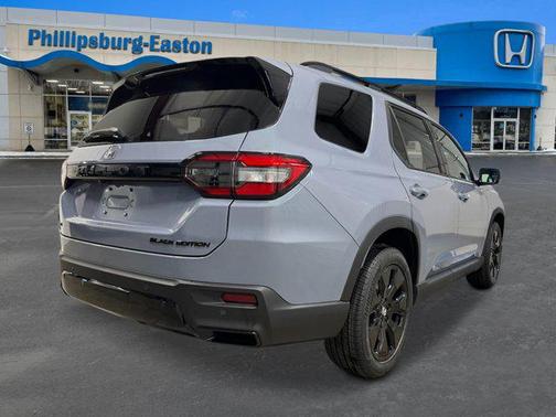 Sonic Gray Pearl 2026 Honda Pilot Black Edition AWD