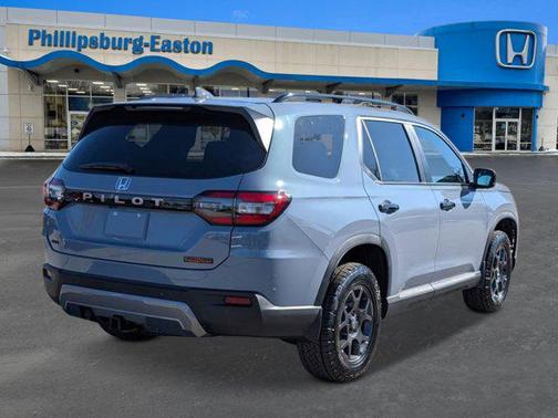 2026 Honda Pilot TrailSport AWD