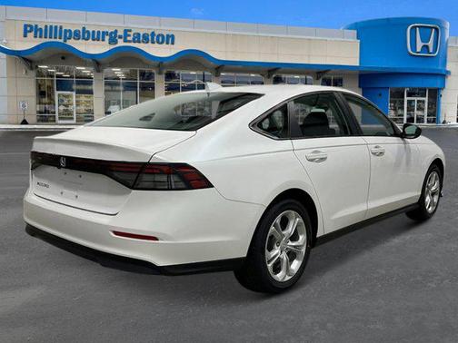 2025 Honda Accord LX 1.5T