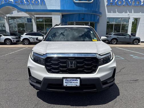 Platinum White Pearl Wx 2023 Honda Passport EX-L AWD