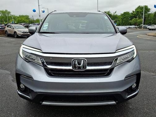 2022 Honda Pilot Touring 8-Passenger