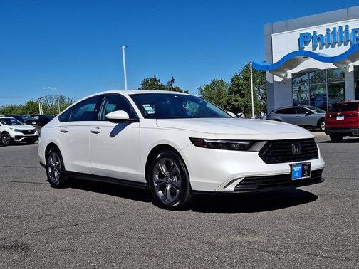 Platinum White Pearl Wx 2023 Honda Accord EX