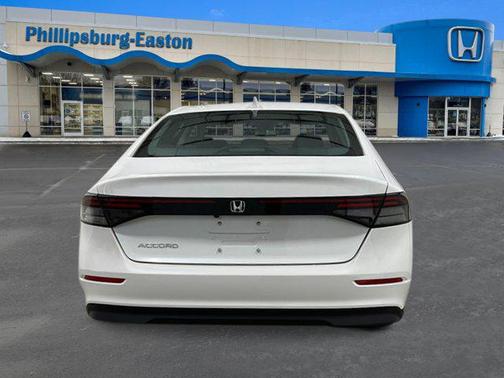 2025 Honda Accord LX 1.5T