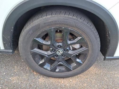 Platinum White Pearl   Wx 2024 Honda HR-V Sport