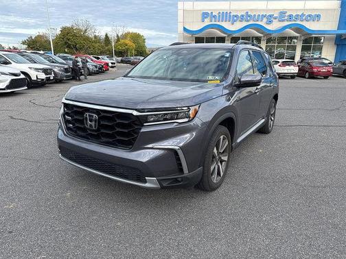 2024 Honda Pilot Touring 8-Passenger