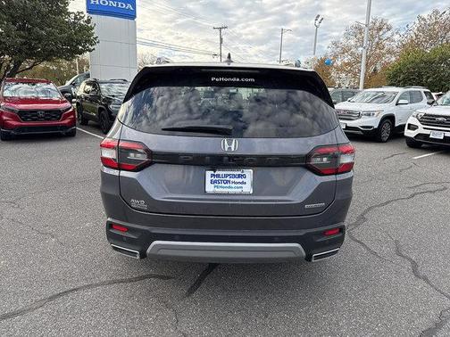 2024 Honda Pilot Touring 8-Passenger