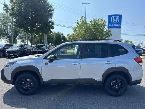 Ice Silver Metallic 2023 Subaru Forester Wilderness