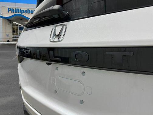 2025 Honda Pilot TrailSport AWD