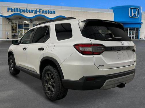 2025 Honda Pilot TrailSport AWD