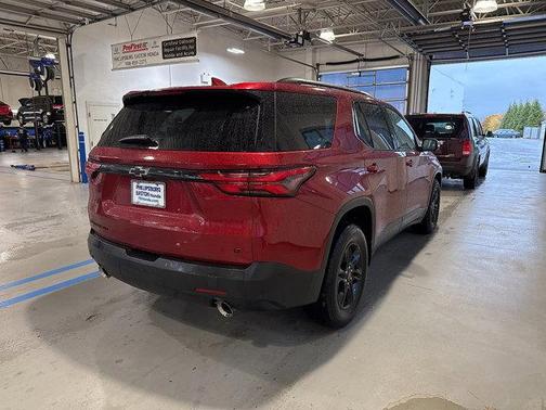 2023 Chevrolet Traverse LT Leather
