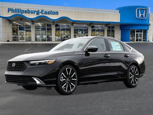 Crystal Black Pearl 2026 Honda Accord Hybrid Touring