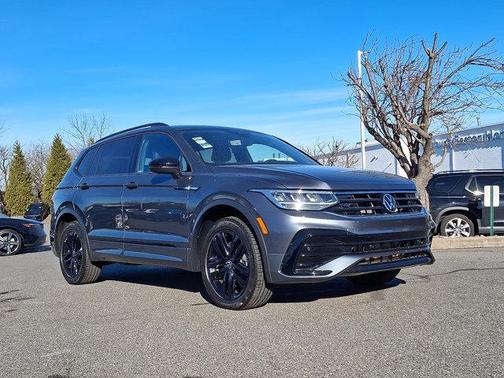 2022 Volkswagen Tiguan 2.0T SE R-Line Black 4MOTION