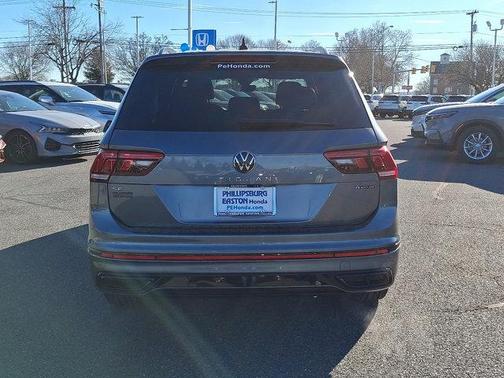 2022 Volkswagen Tiguan 2.0T SE R-Line Black 4MOTION