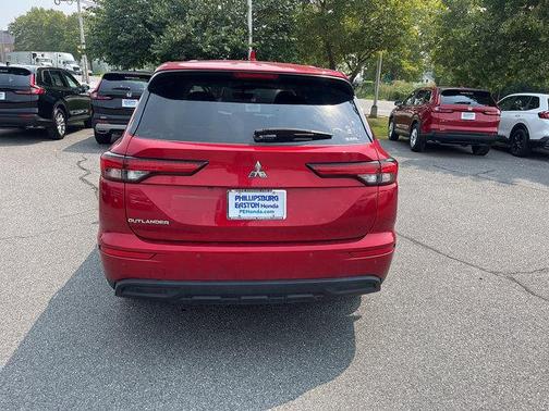 2022 Mitsubishi Outlander ES S-AWC