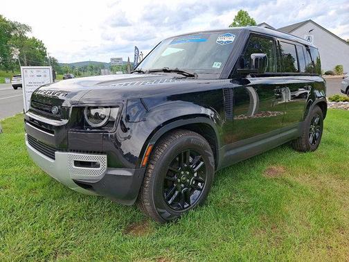 2023 Land Rover Defender 110 SE AWD