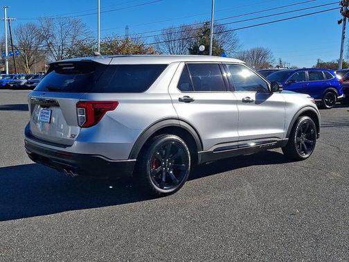 2021 Ford Explorer ST 4WD