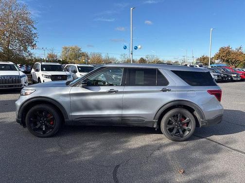 2021 Ford Explorer ST 4WD